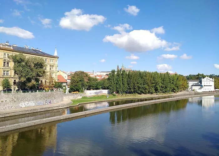 Modern Apartment Vsehrdova
